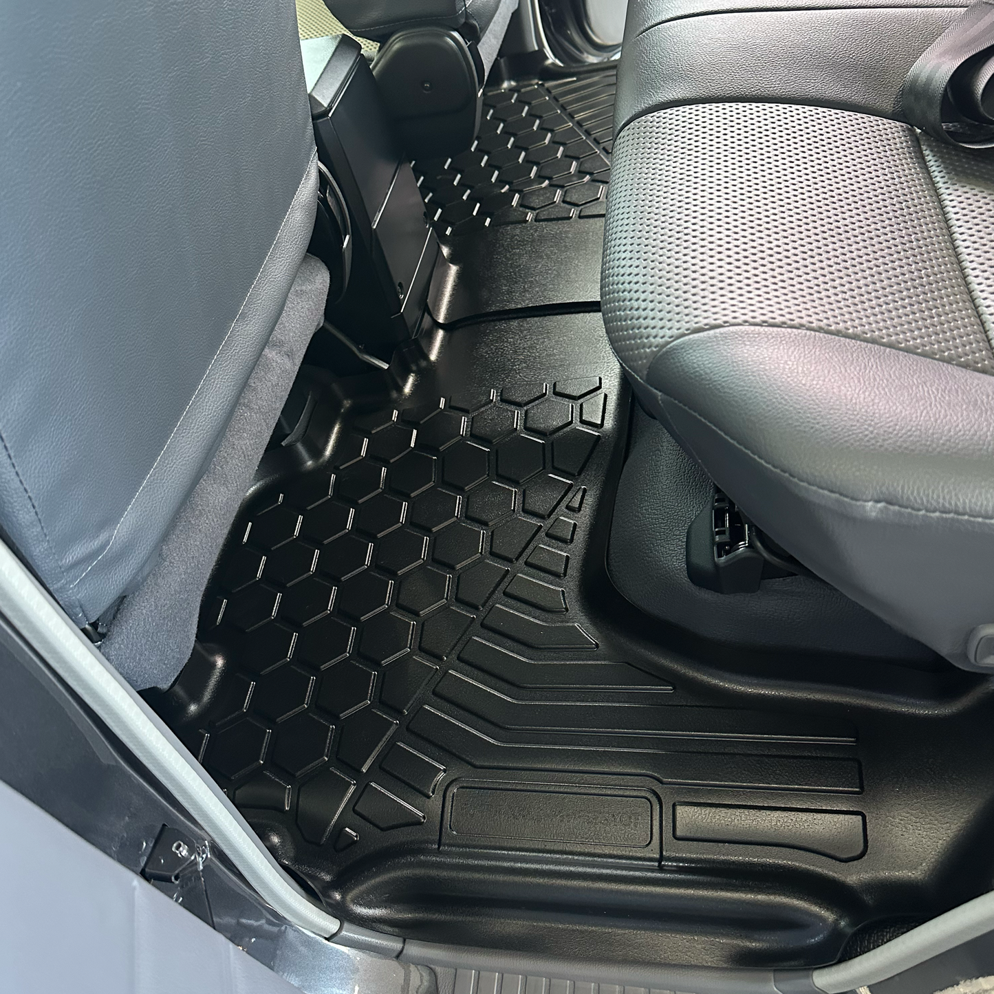 Toyota LandCruiser 79 Series Dual Cab 2012-2023 | MUDTAMER Floor Mats