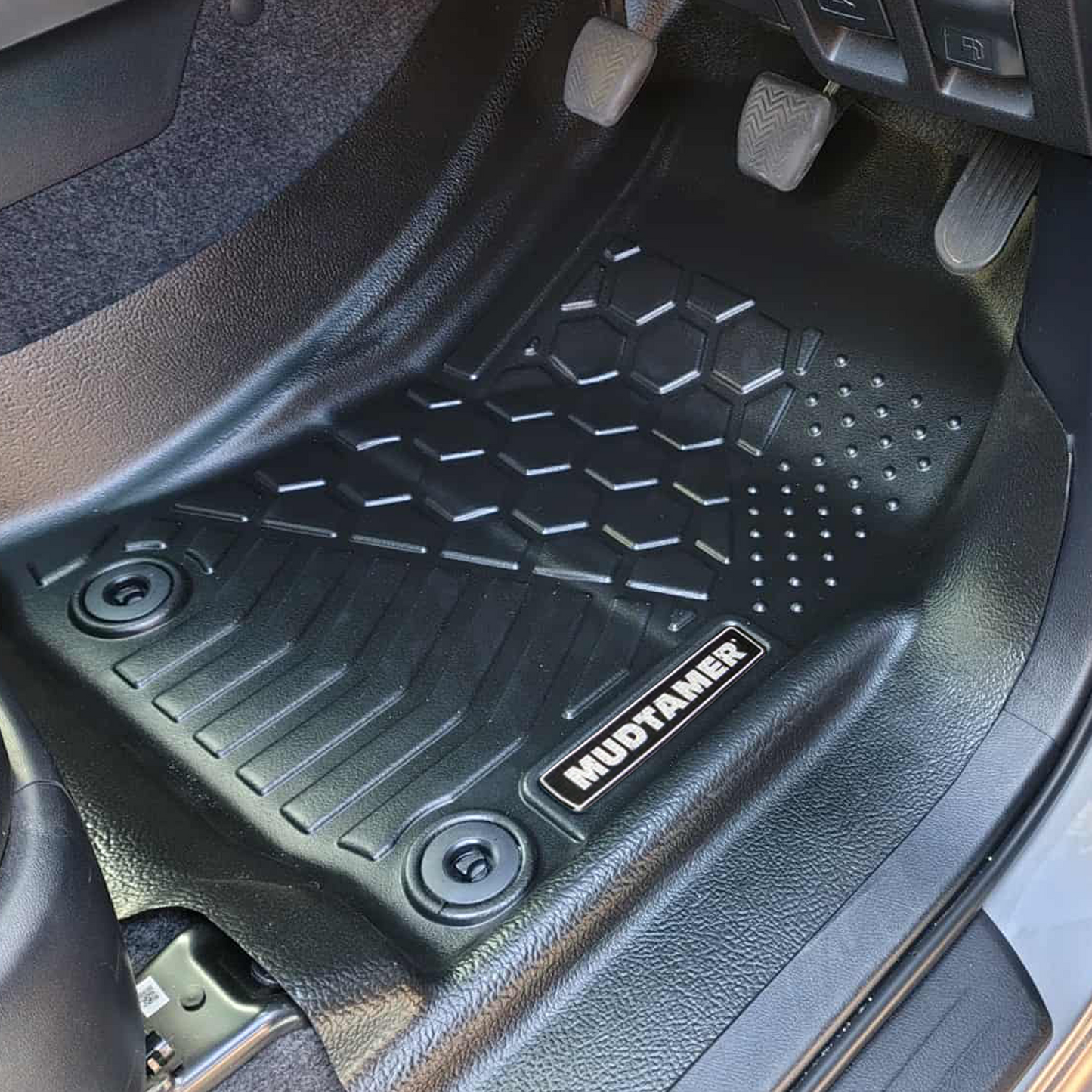 Toyota Hilux Manual 2016+ | MUDTAMER Floor Mats